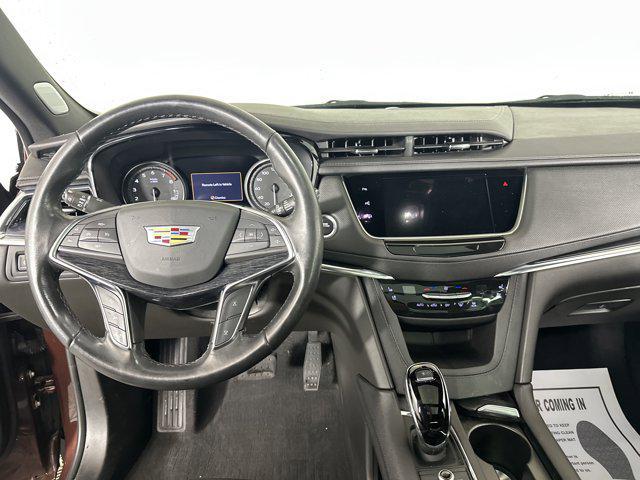 used 2023 Cadillac XT5 car, priced at $35,352