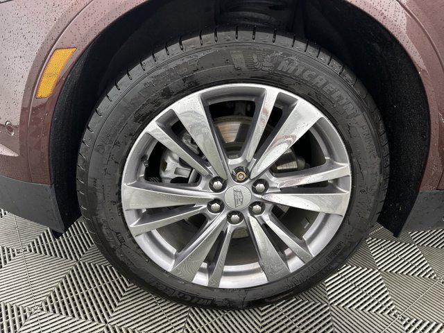 used 2023 Cadillac XT5 car, priced at $35,352