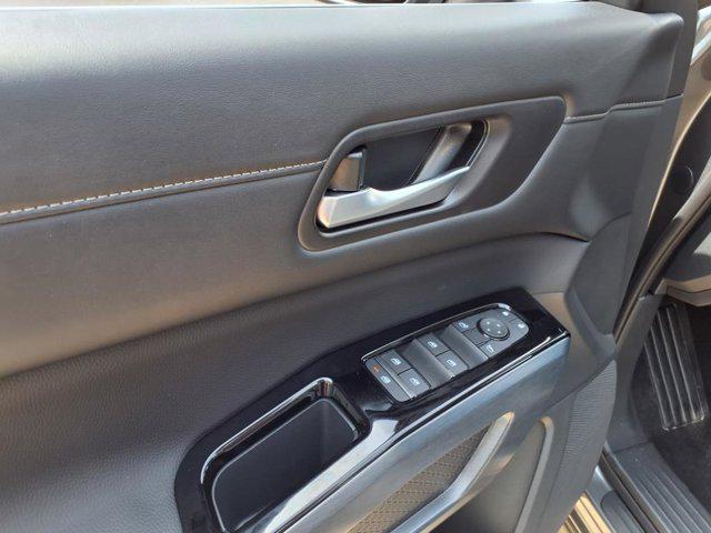 new 2025 Nissan Pathfinder car, priced at $47,688