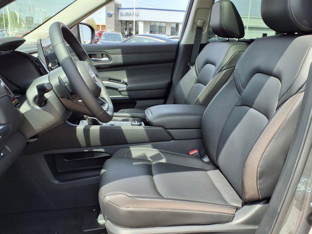 new 2025 Nissan Pathfinder car, priced at $47,688