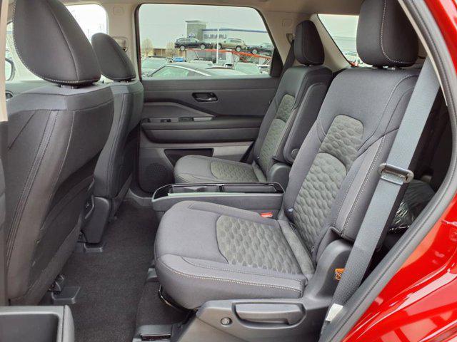 new 2025 Nissan Pathfinder car, priced at $44,594