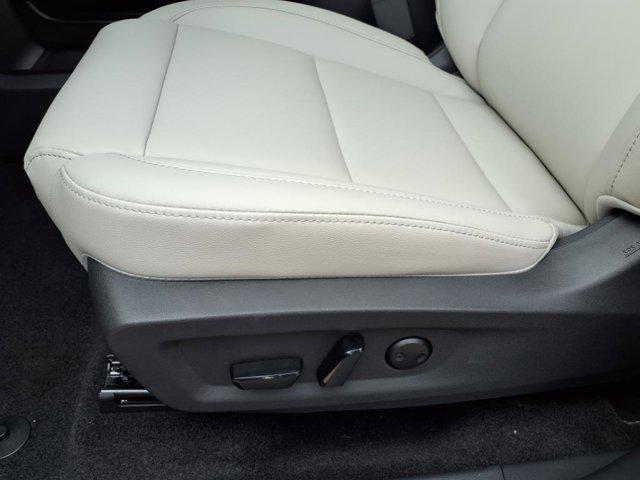 new 2025 Nissan Murano car, priced at $46,957