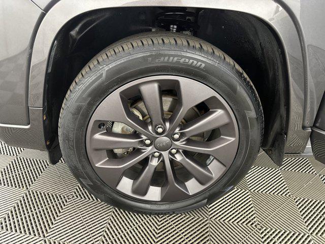 used 2020 Jeep Cherokee car, priced at $20,412