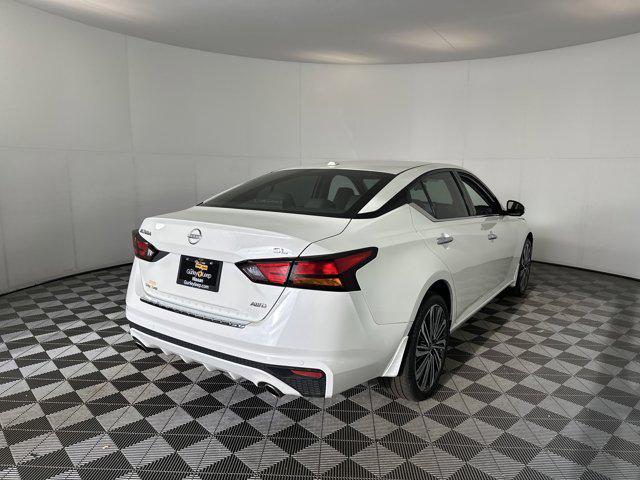 used 2023 Nissan Altima car, priced at $26,661