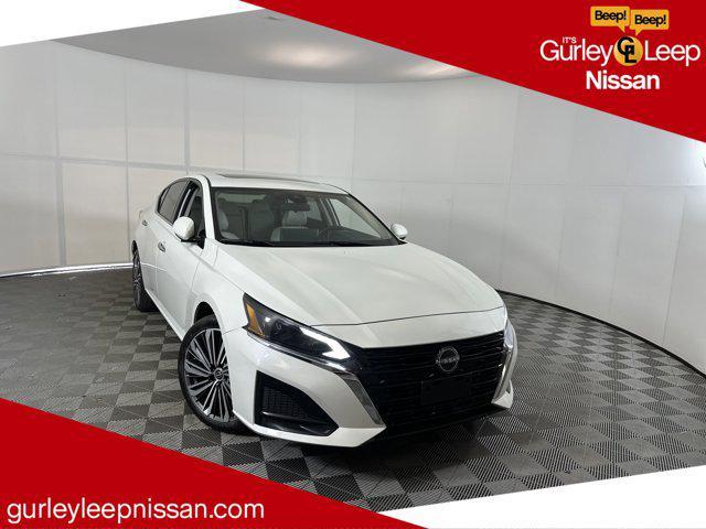 used 2023 Nissan Altima car, priced at $26,998