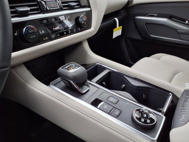 new 2025 Nissan Pathfinder car, priced at $45,070