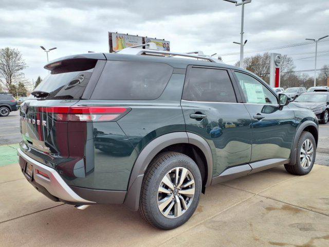 new 2025 Nissan Pathfinder car, priced at $45,070