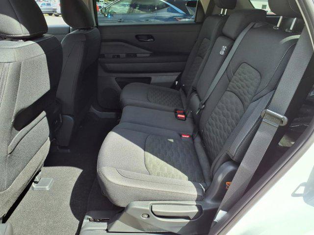 new 2025 Nissan Pathfinder car, priced at $42,071