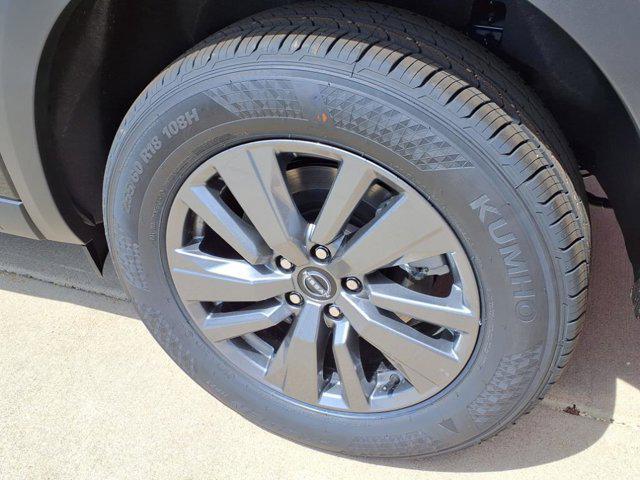 new 2025 Nissan Pathfinder car, priced at $40,810