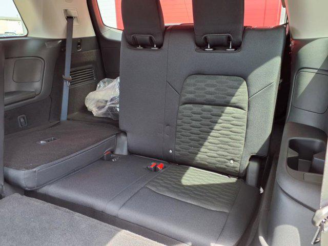 new 2025 Nissan Pathfinder car, priced at $40,810