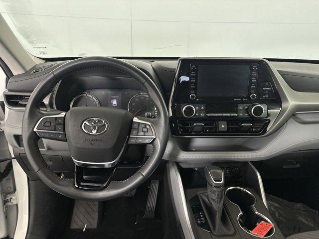 used 2020 Toyota Highlander car, priced at $25,690