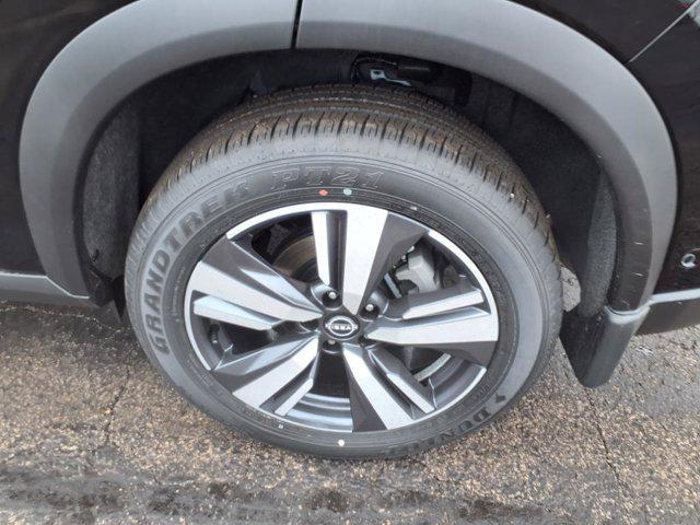 new 2025 Nissan Rogue car, priced at $43,029