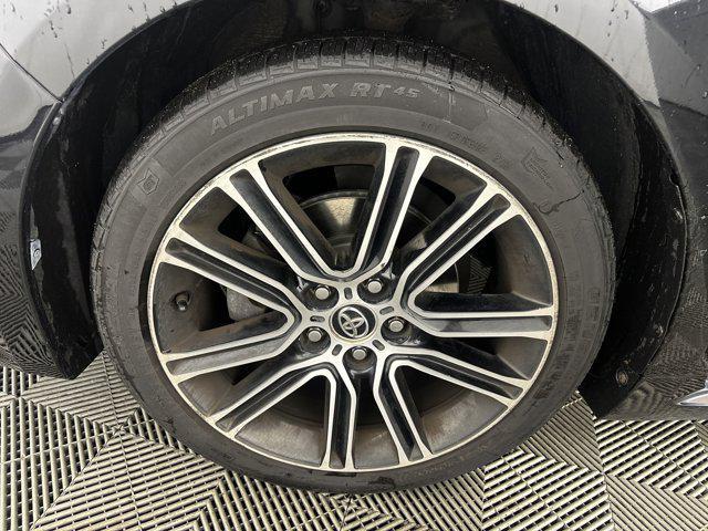 used 2015 Toyota Avalon car, priced at $13,425