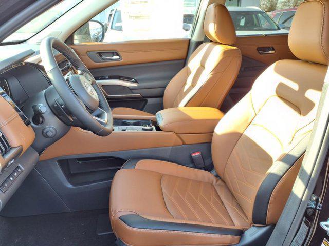 new 2025 Nissan Pathfinder car, priced at $51,910