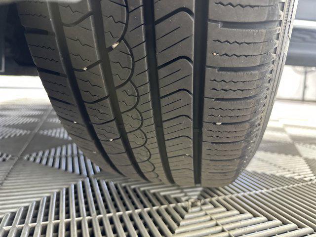 used 2020 Cadillac XT5 car, priced at $19,900