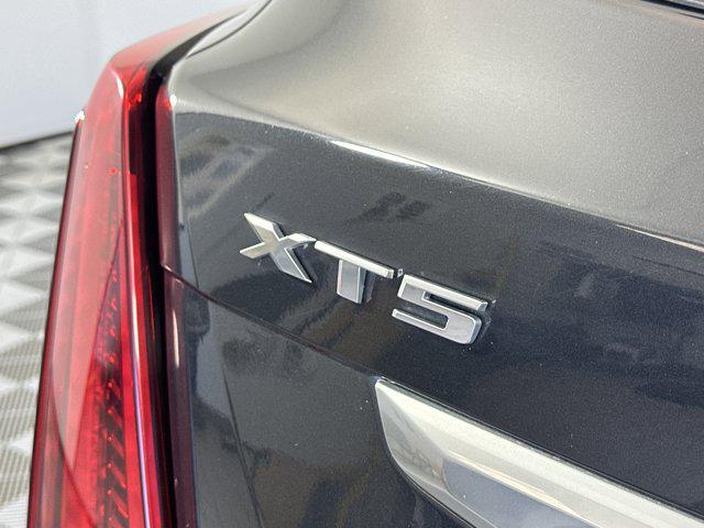 used 2020 Cadillac XT5 car, priced at $19,900