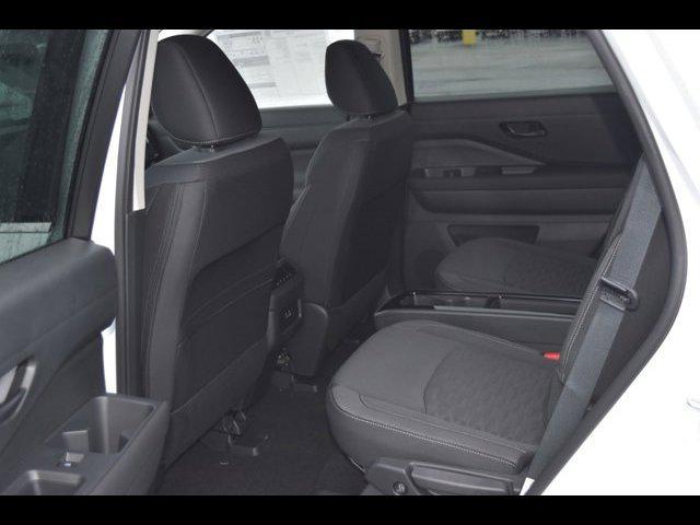 new 2025 Nissan Pathfinder car, priced at $44,870