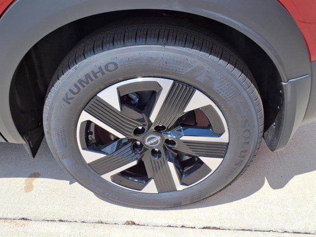 new 2025 Nissan Kicks car, priced at $29,008