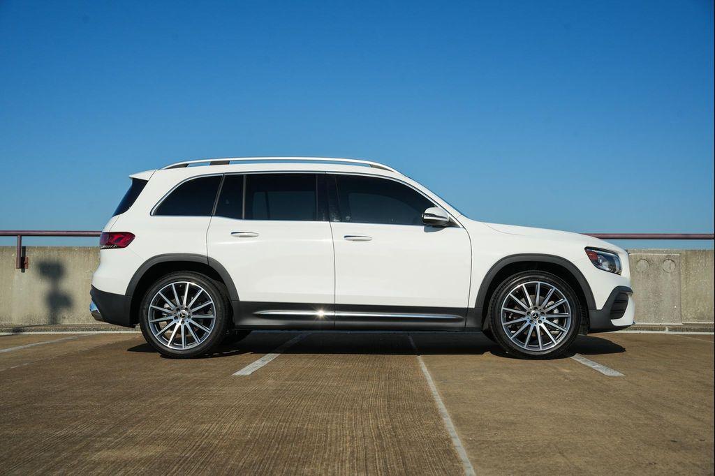 used 2021 Mercedes-Benz GLB 250 car, priced at $29,900