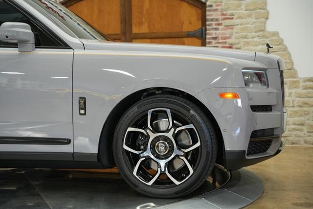 used 2022 Rolls-Royce Cullinan car, priced at $349,900