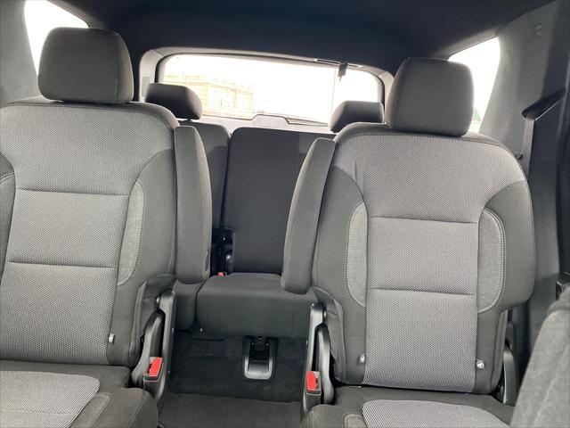 used 2023 Chevrolet Traverse car, priced at $33,988