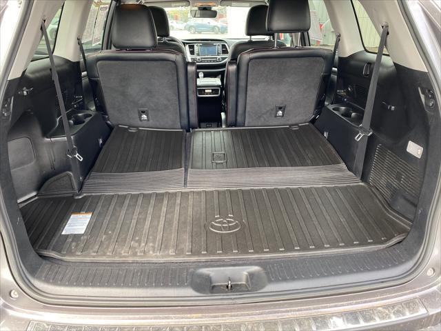 used 2019 Toyota Highlander car, priced at $26,988