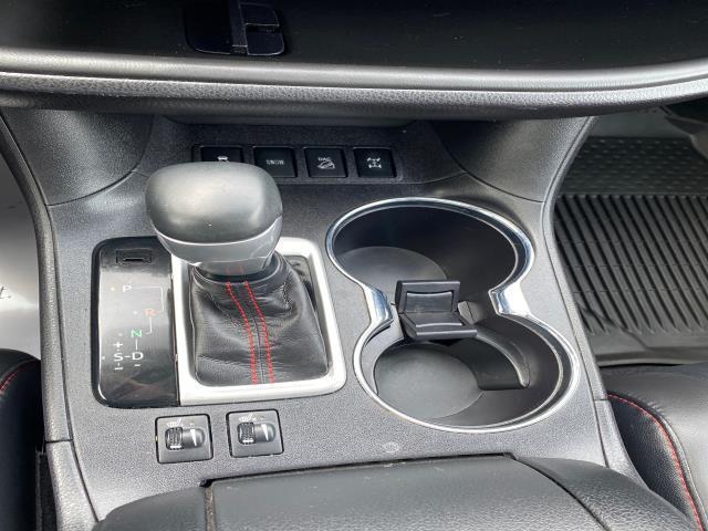 used 2019 Toyota Highlander car, priced at $26,988