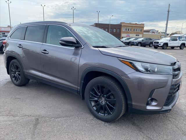 used 2019 Toyota Highlander car, priced at $26,988