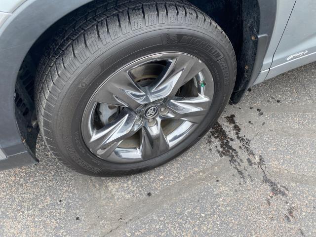 used 2018 Toyota Highlander Hybrid car, priced at $25,988