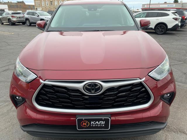 used 2022 Toyota Highlander car, priced at $29,988