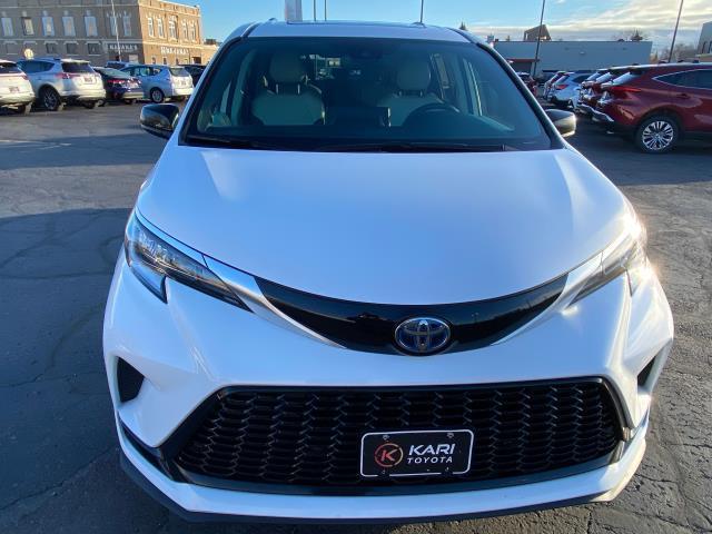 used 2022 Toyota Sienna car, priced at $43,988