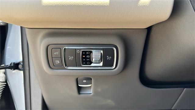 new 2025 Lincoln Nautilus car, priced at $62,320