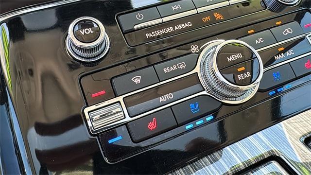 used 2020 Lincoln Navigator car, priced at $46,981