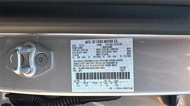 new 2025 Lincoln Nautilus car, priced at $67,730