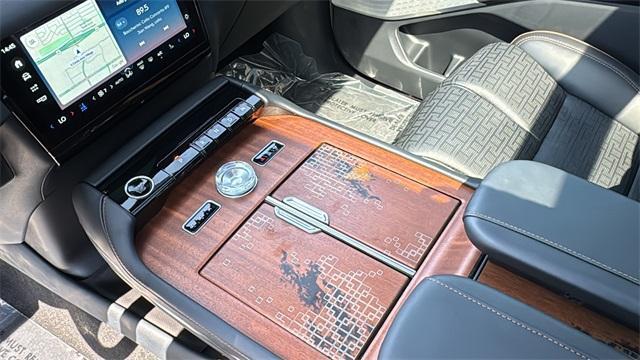 new 2025 Lincoln Navigator L car, priced at $123,190