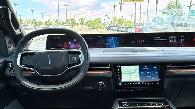 new 2025 Lincoln Navigator L car, priced at $121,940