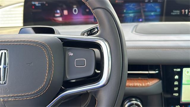 new 2025 Lincoln Navigator L car, priced at $121,940