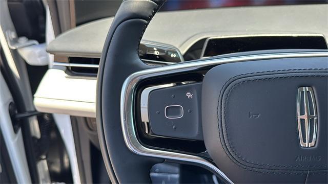 new 2025 Lincoln Nautilus car, priced at $55,035