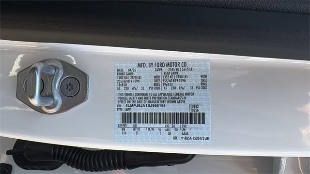 new 2025 Lincoln Nautilus car, priced at $55,035