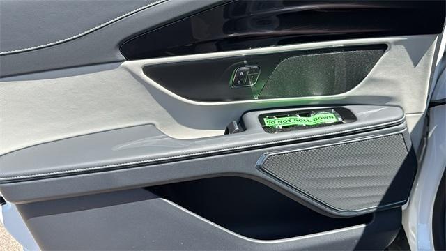 new 2025 Lincoln Nautilus car, priced at $55,035