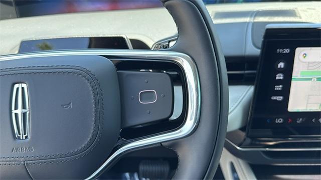 new 2025 Lincoln Nautilus car, priced at $55,035