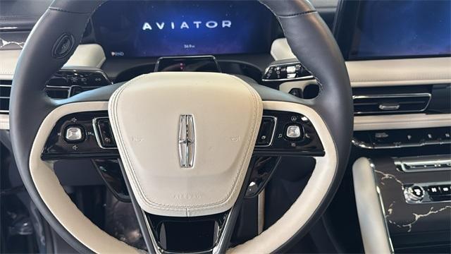 new 2025 Lincoln Aviator car, priced at $88,070