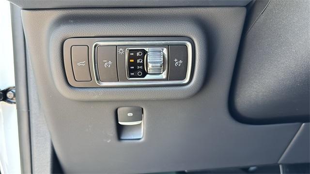new 2025 Lincoln Nautilus car, priced at $62,455