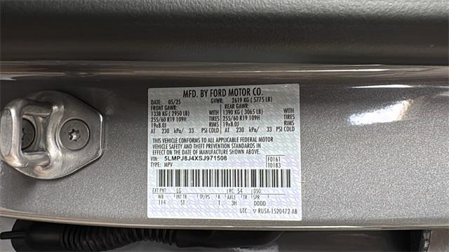 new 2025 Lincoln Nautilus car, priced at $62,320