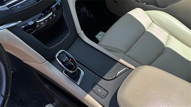 used 2017 Cadillac XT5 car, priced at $18,952