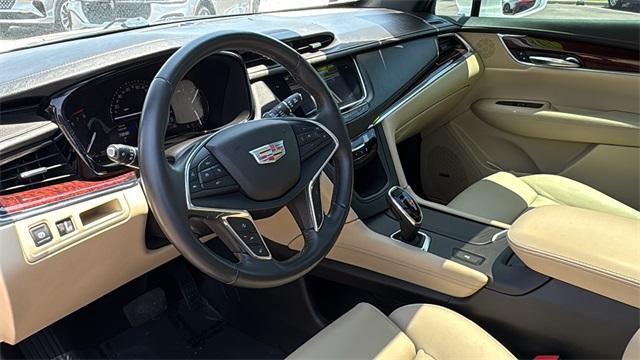 used 2017 Cadillac XT5 car, priced at $18,952