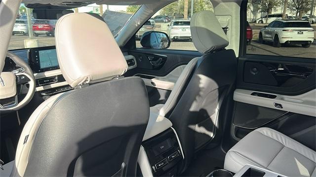 new 2025 Lincoln Aviator car, priced at $72,446