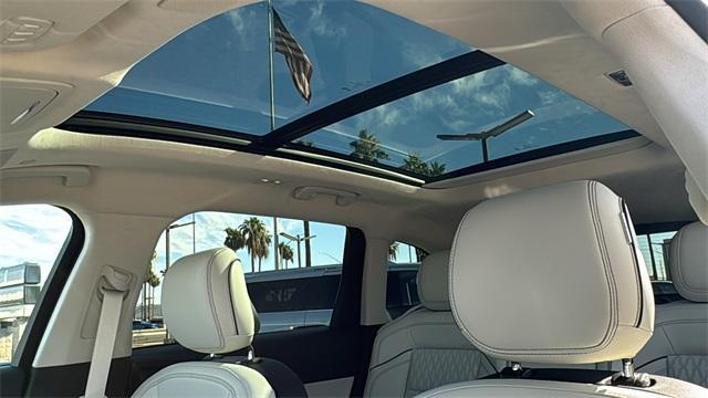 new 2024 Lincoln Nautilus car, priced at $75,195