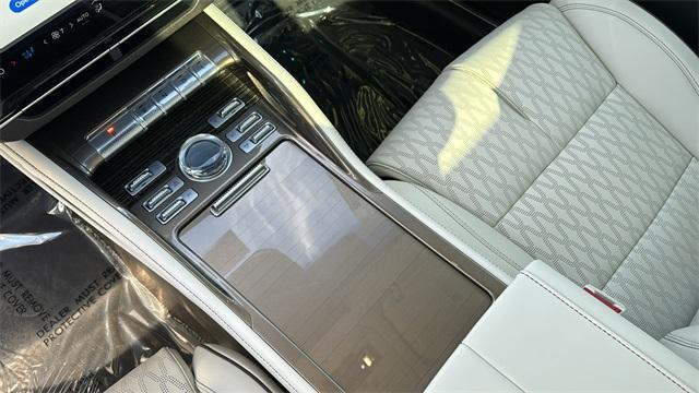 new 2024 Lincoln Nautilus car, priced at $75,195