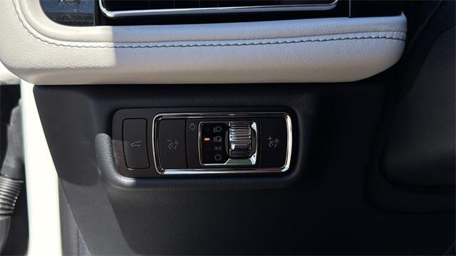 new 2025 Lincoln Aviator car, priced at $73,534